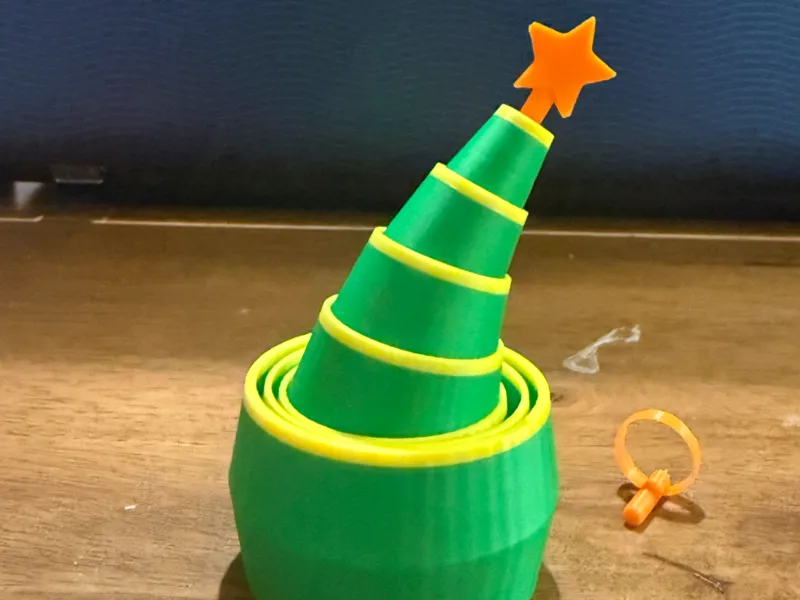 Flexible Christmas Tree With Changeable Tops
