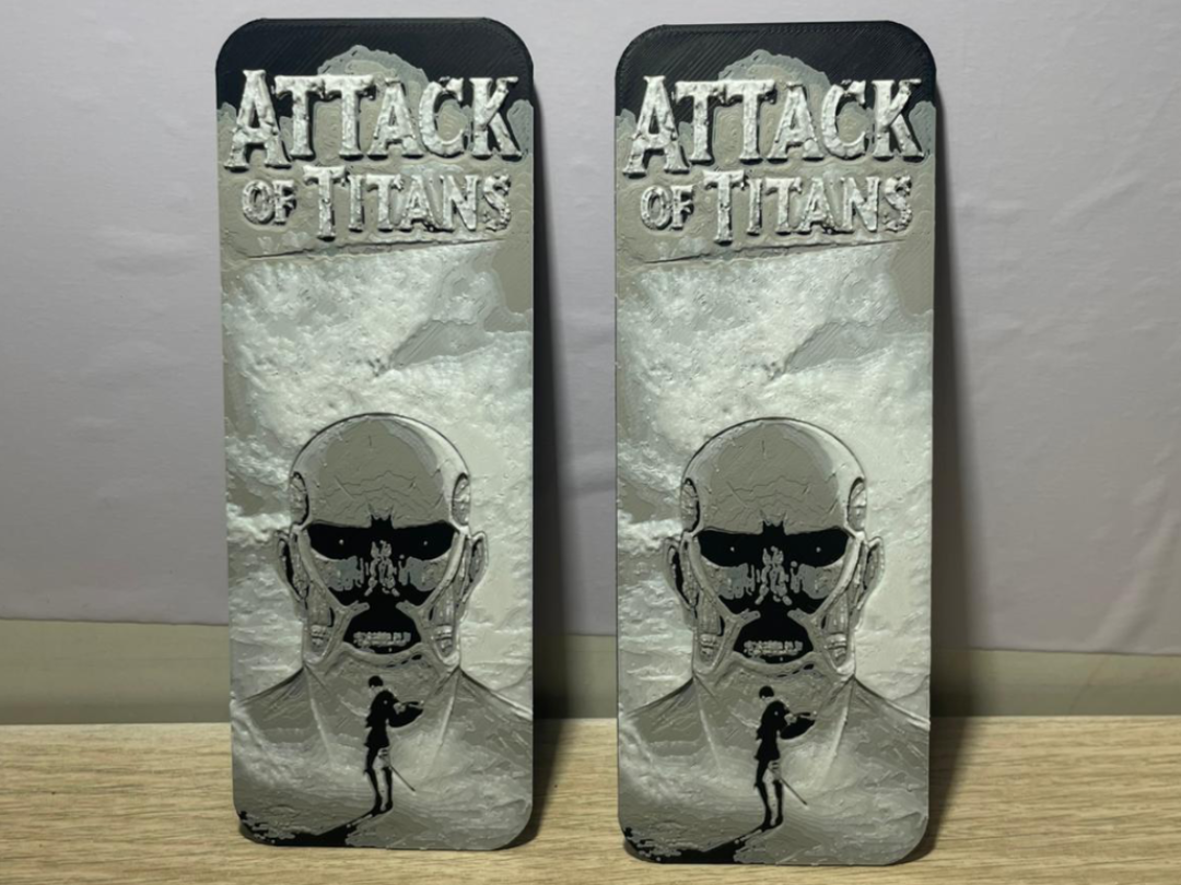 Marcapaginas titan colosal