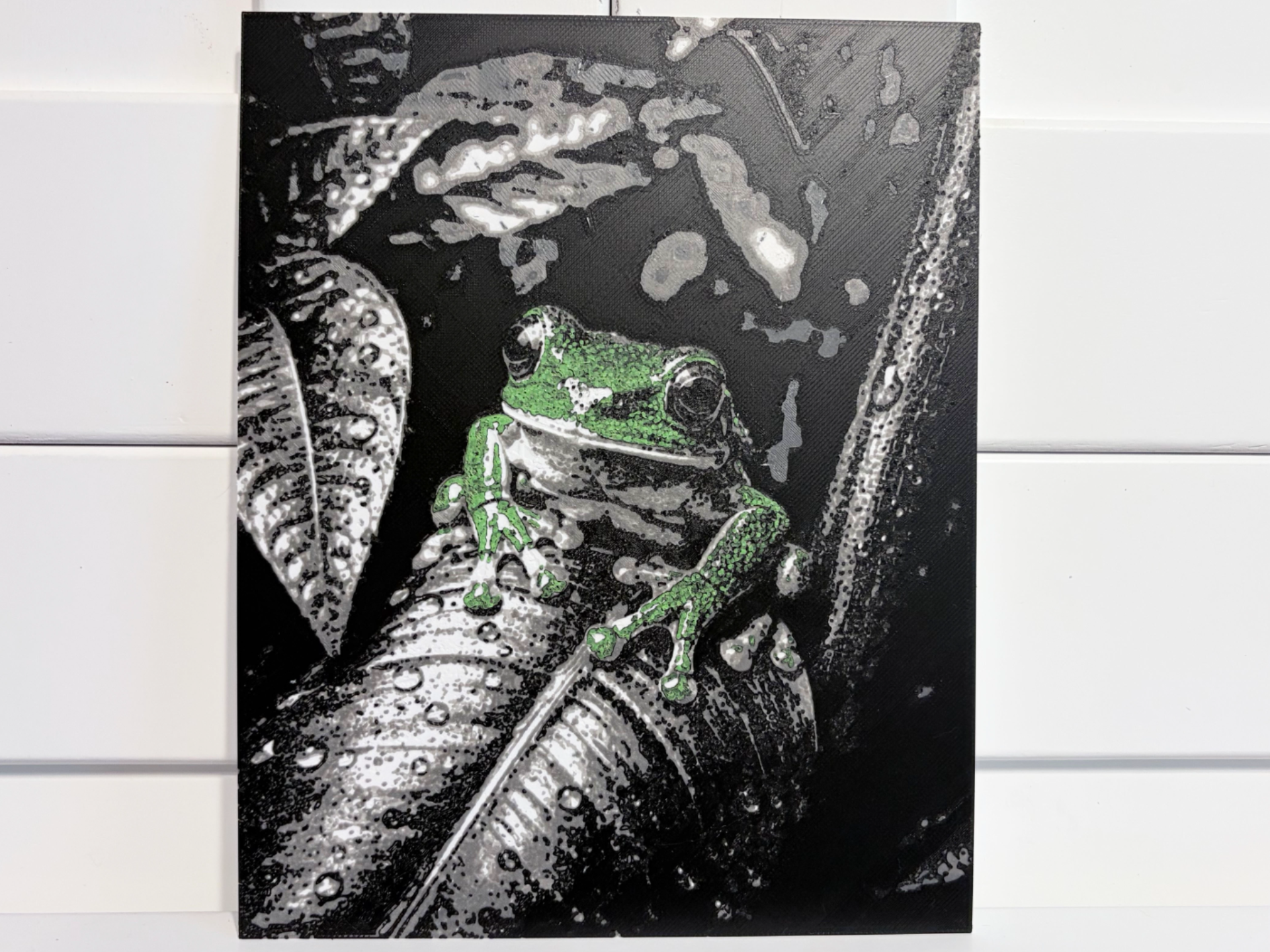Emerald Tree Frog | Color Pop HueForge Wall Art