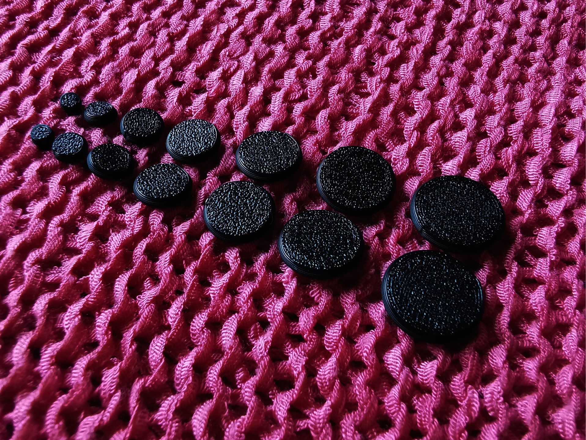 THREADED CROCHET SAFETY EYES 4-16 MM