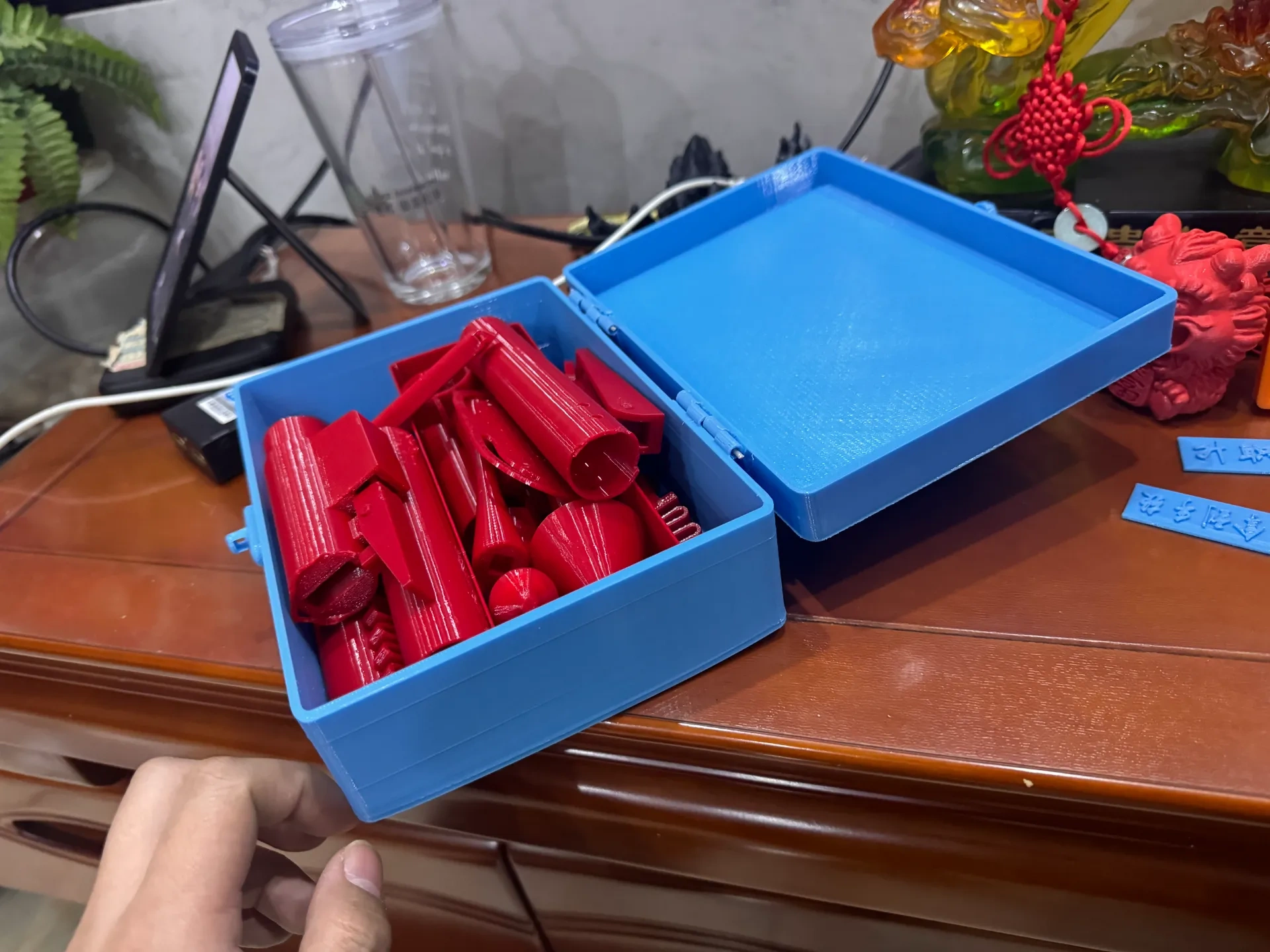 Miniatura 3 do modelo 3D 拓竹工具配件收纳盒 老能装 老盒子 收纳盒 收纳箱 可开关大号 小号2种尺寸，可叠加。