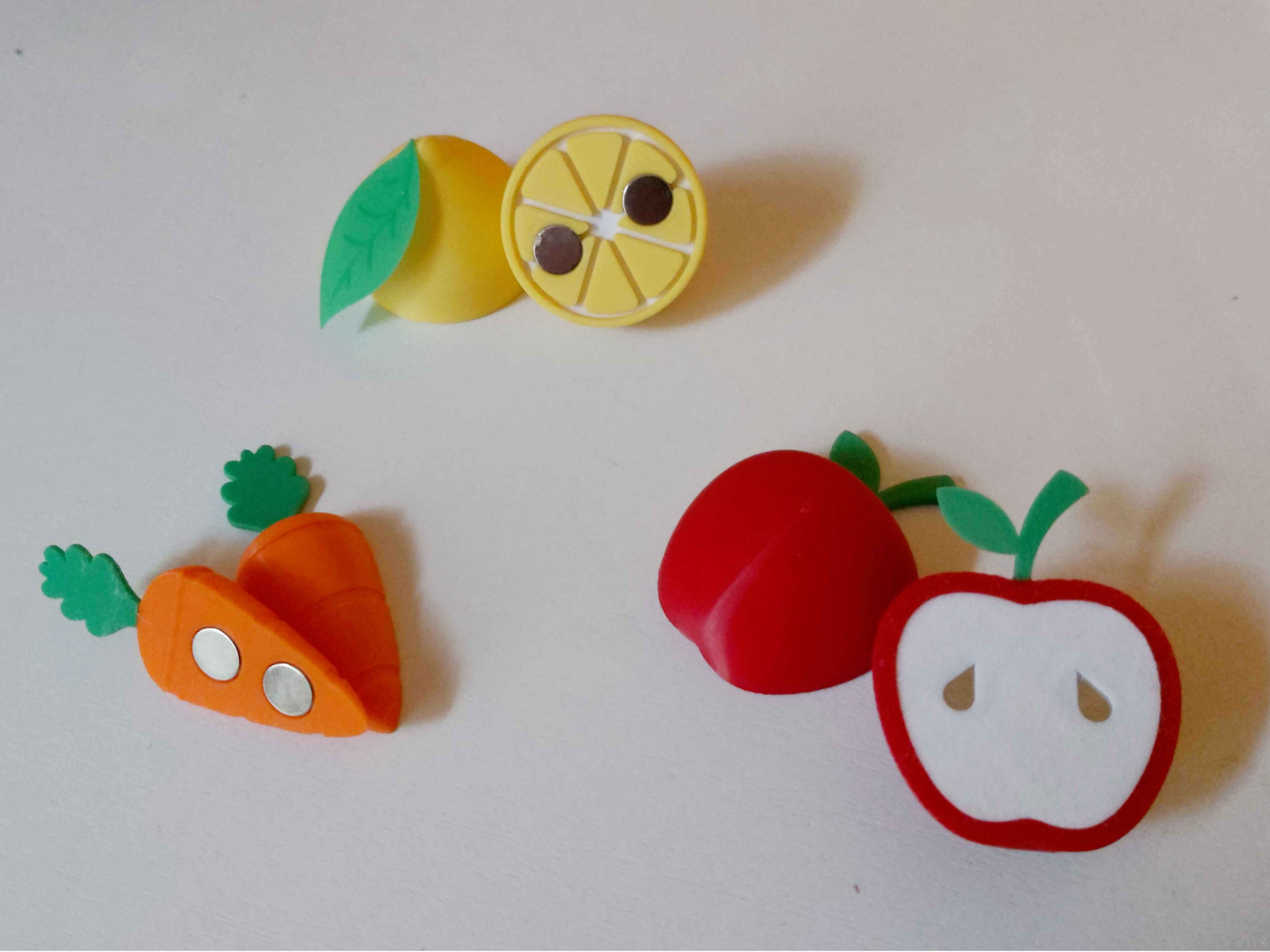 Fruits et Légumes aimantés ( Jouets et Frigo )