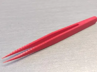 Tweezer tool for delicate parts