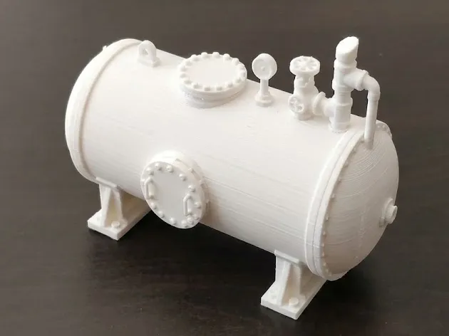 Escenografía en miniatura: Pressure Tank. Referencia del modelo original.