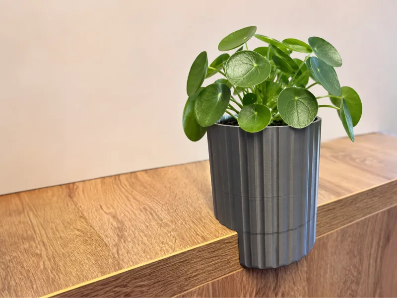 Planter Overhang