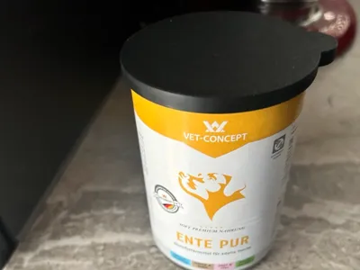 Can lid for VET Konzept dog food can