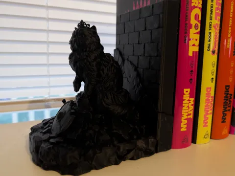 Estante o repisa: DCC - Princess Donut Bookend — referencia de MakerWorld