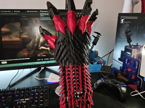 Adorno temático: Articulated Dragon Gauntlet — referencia de MakerWorld