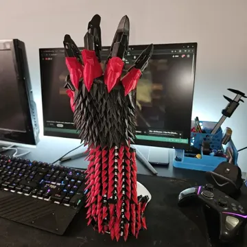Adorno temático: Articulated Dragon Gauntlet — vista de referencia 3