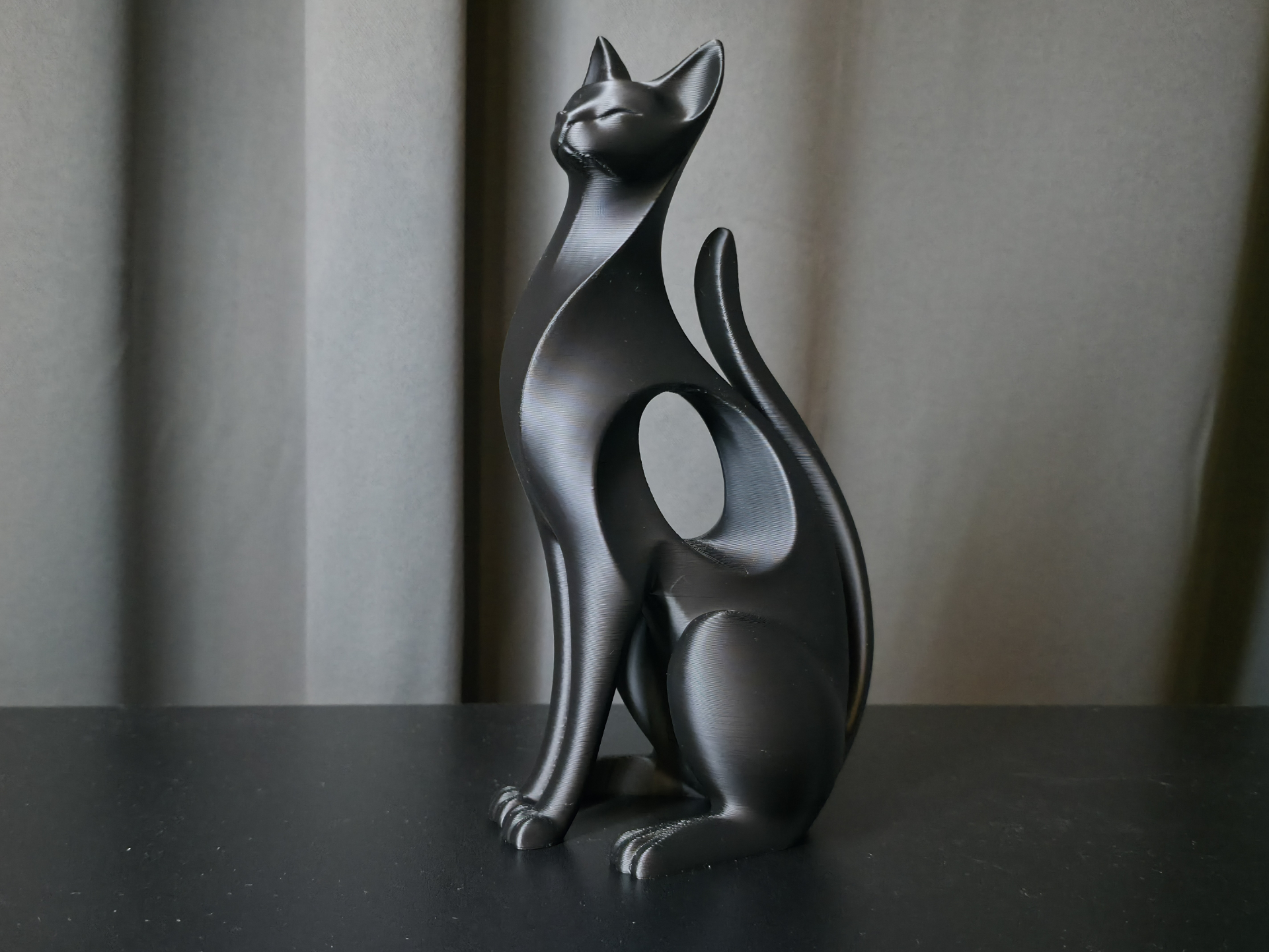Modern Flow Cat Figurine
