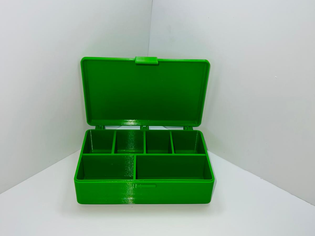 Hinged box with dividers(Print in place)