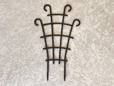 Fancy Planter Trellis
