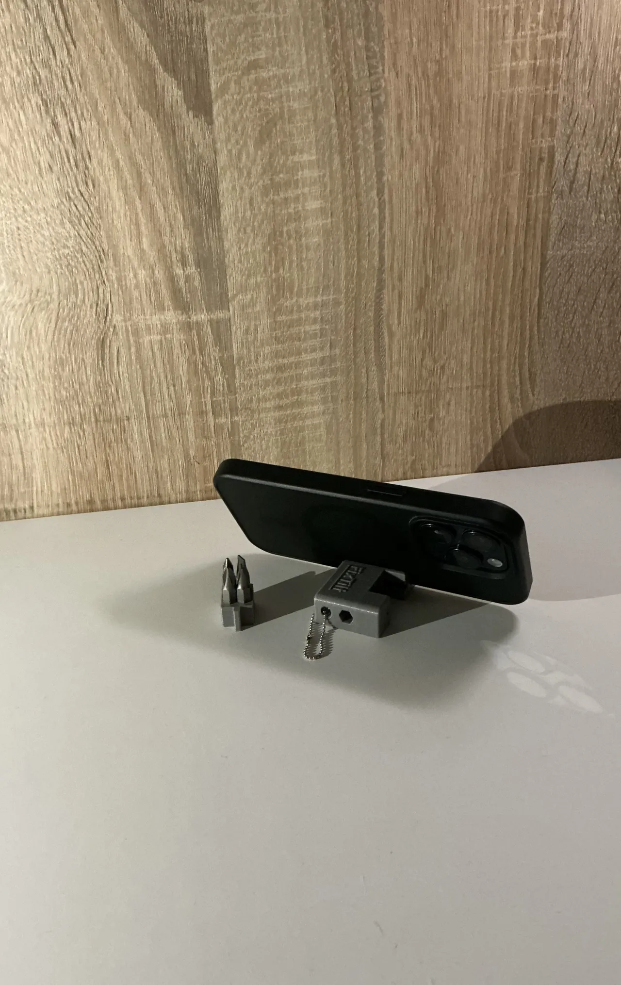 FixTilt - Stand multiuso per telefono view 3