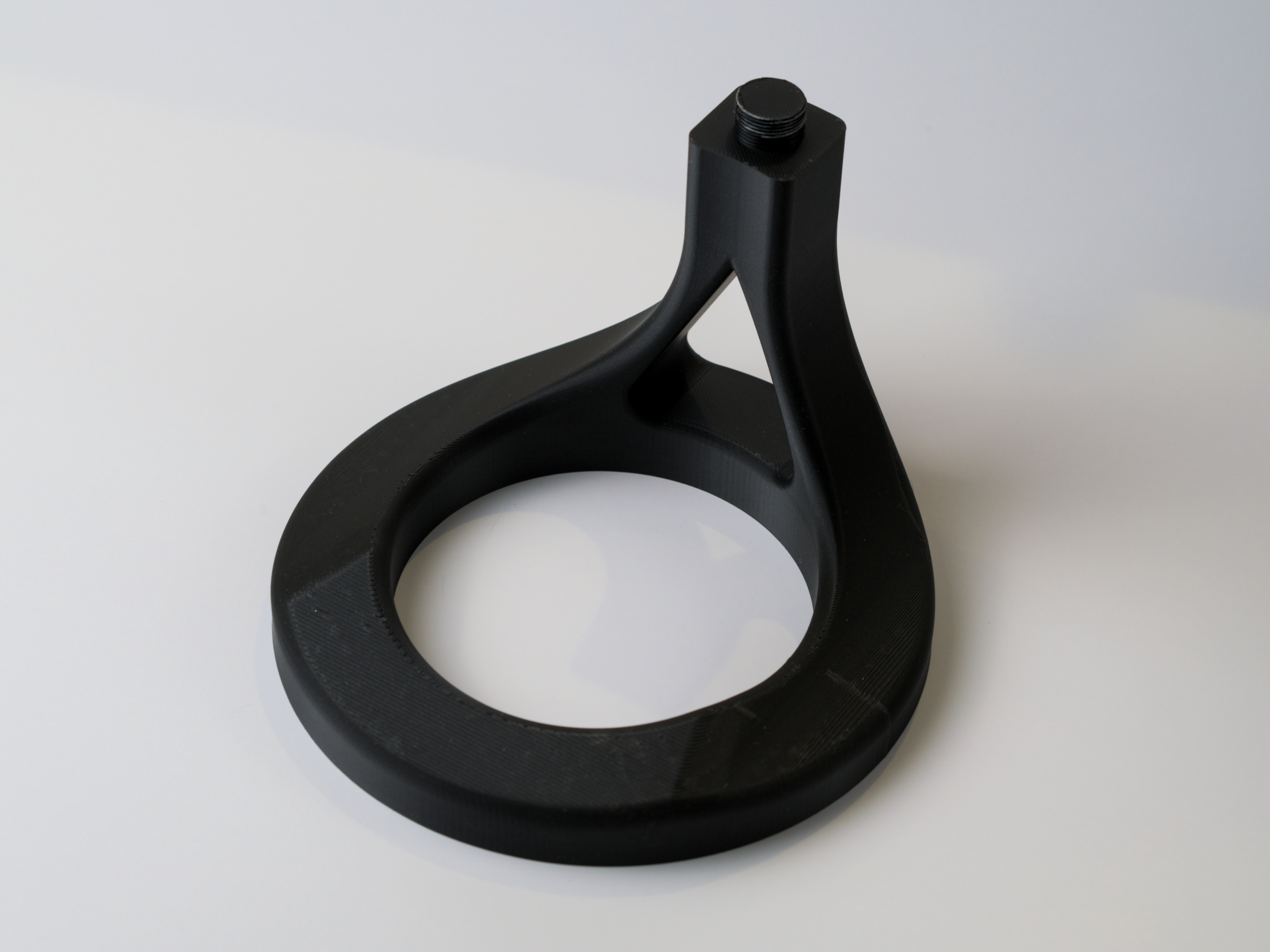 Miniatura 1 do modelo 3D Desktop Microphone Stand