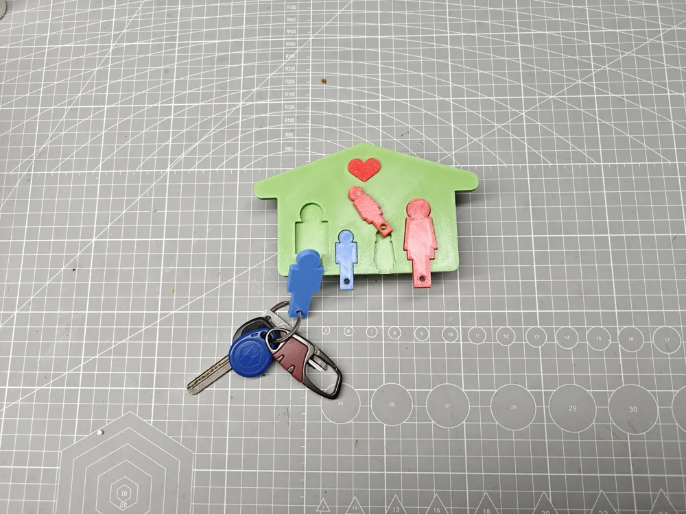 Mini Home Key Holder - A Family - Free 3D Print Model - MakerWorld