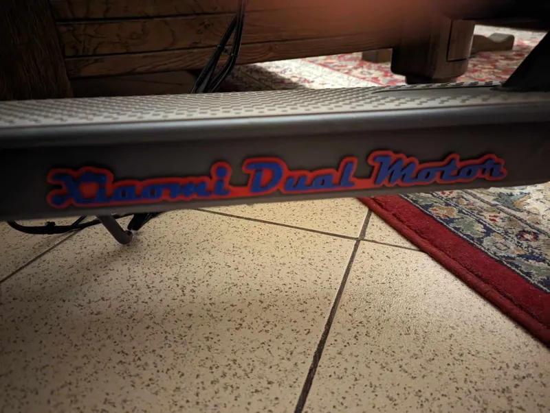 Xiaomi Dual Motor scooter sign