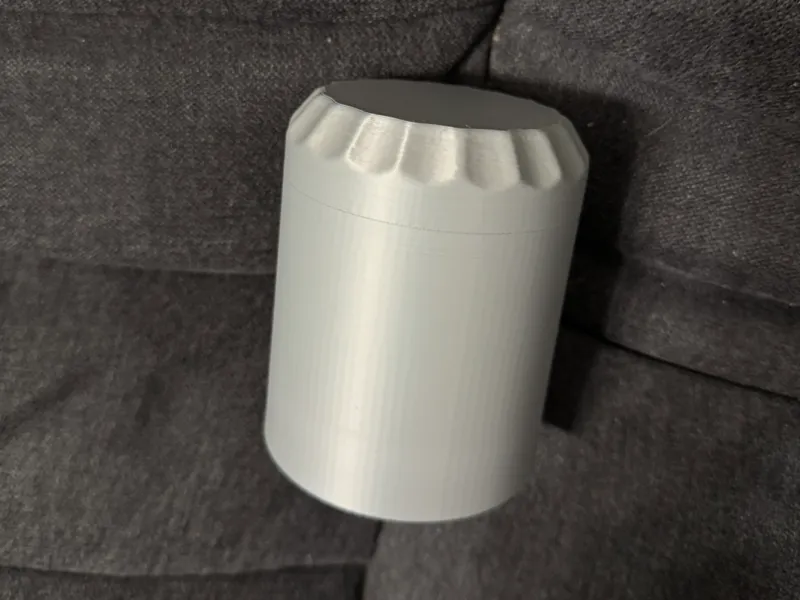 Storage Box with screwed Top