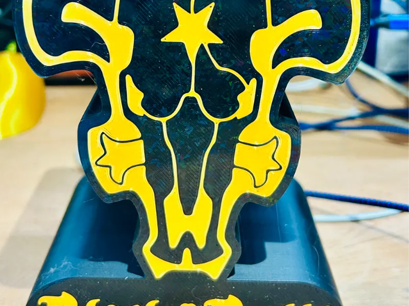 Black Bulls Pen Cup