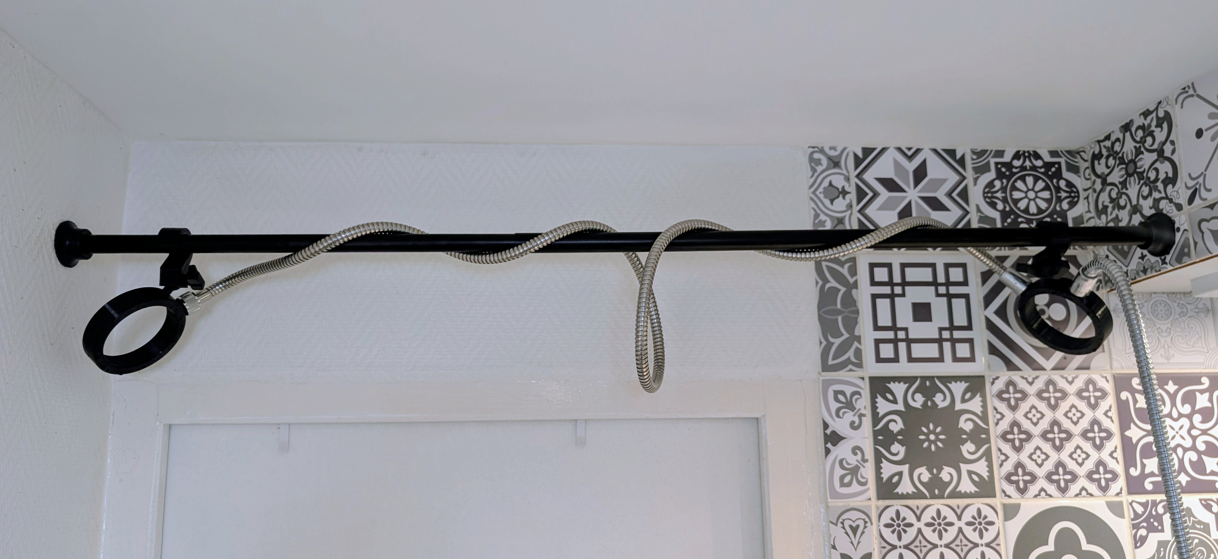 Double shower head - 1