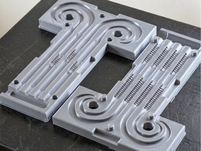SaltGator Injection Molder - 4-Ribbon Worm Mold