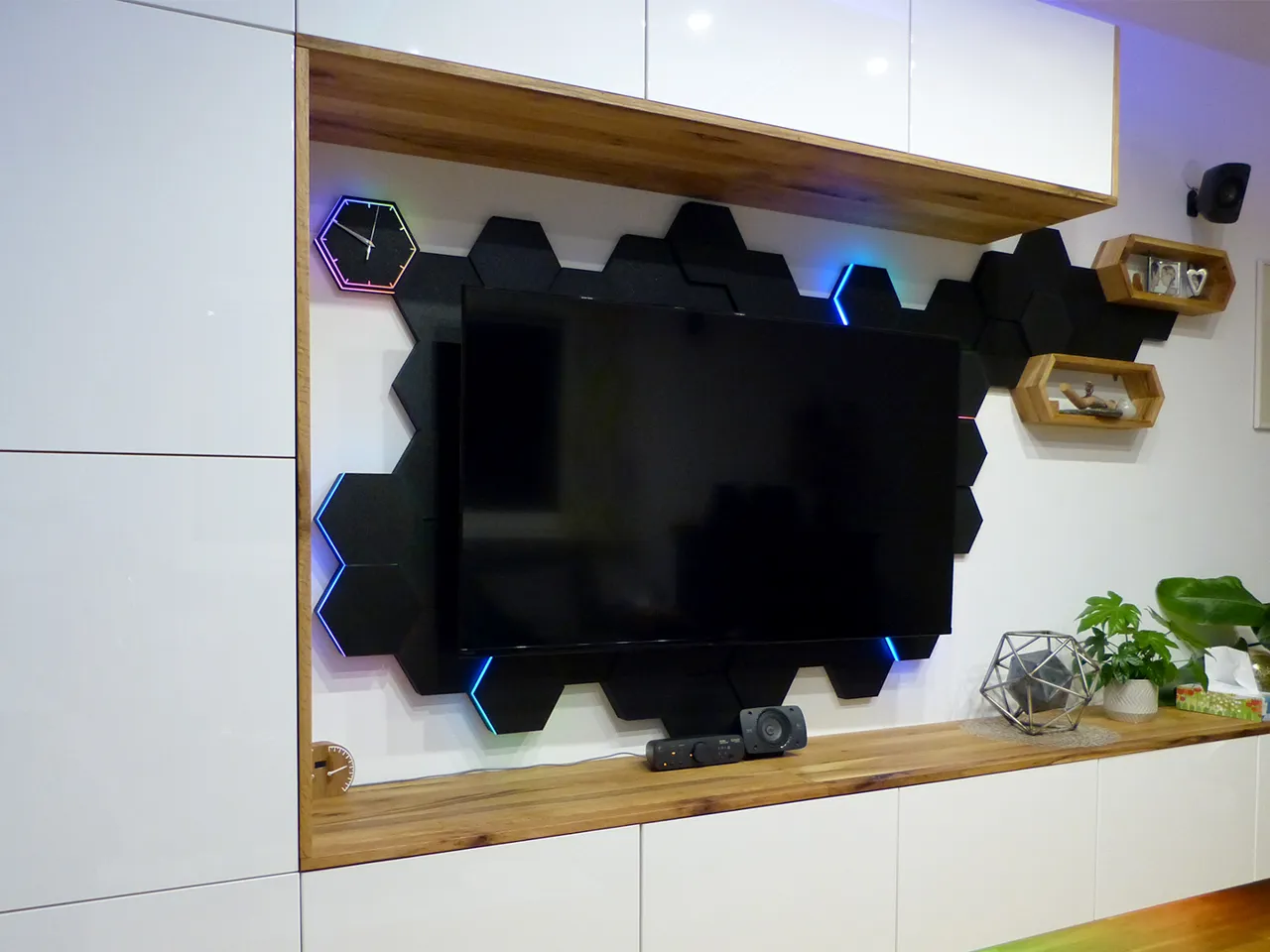 Hexatiles - Hexagon LED Wall tiles view 3