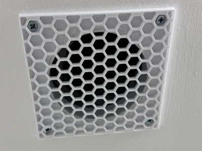 Honeycomb bathroom vent