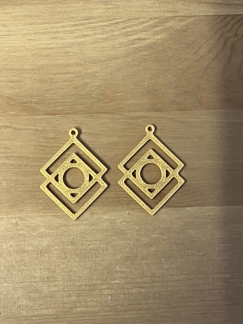 earrings view 2