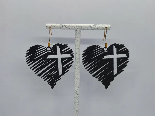 Aretes Trazos de Fe y Pasión