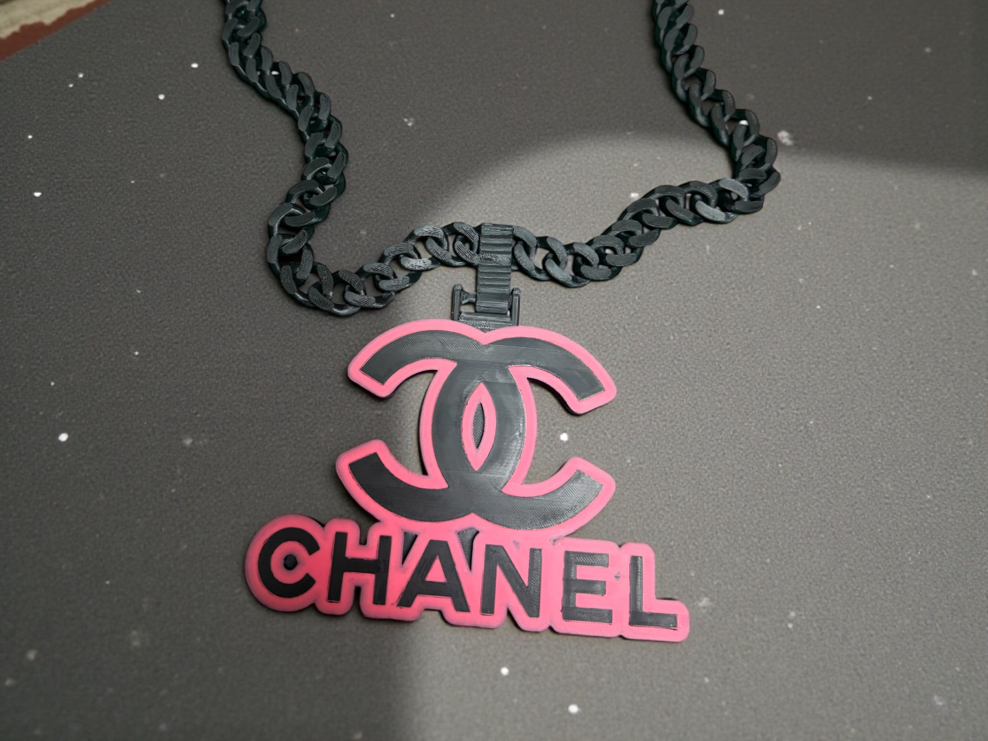 Chanel hype chain