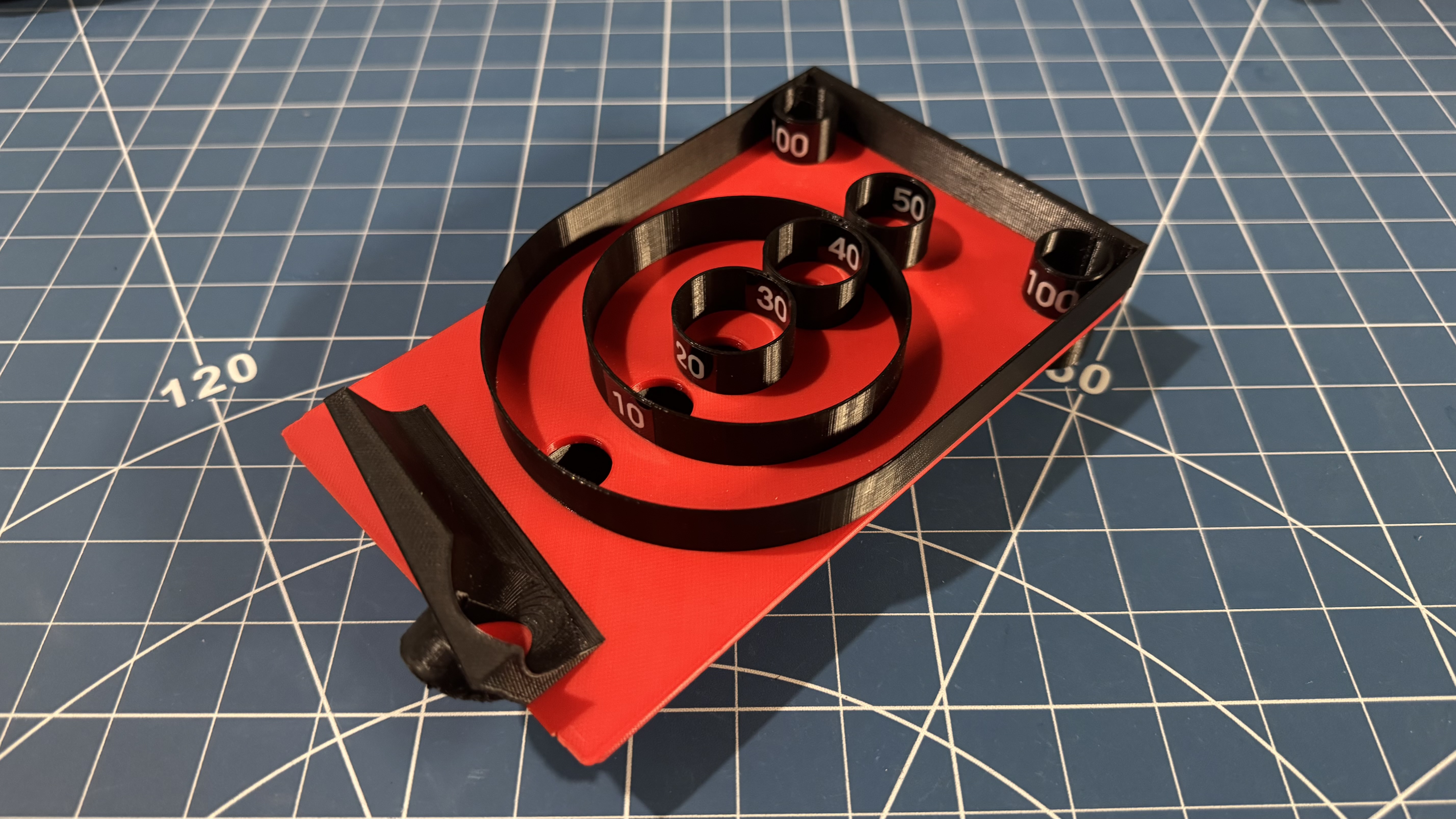 Miniatura 4 do modelo 3D Desktop Skee Ball
