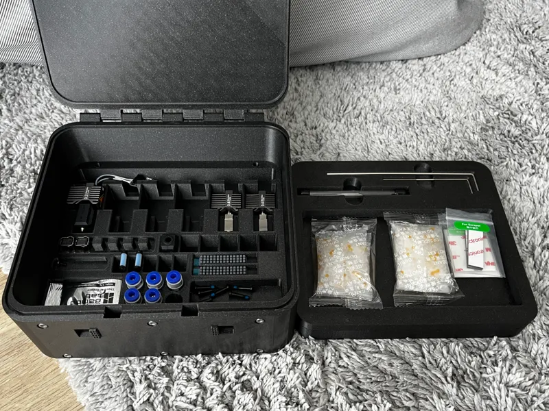 Push-to-Close Bambu Lab X1/P1 Tool Box