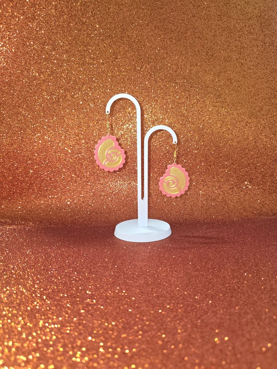 Seashell v2 earrings view 3