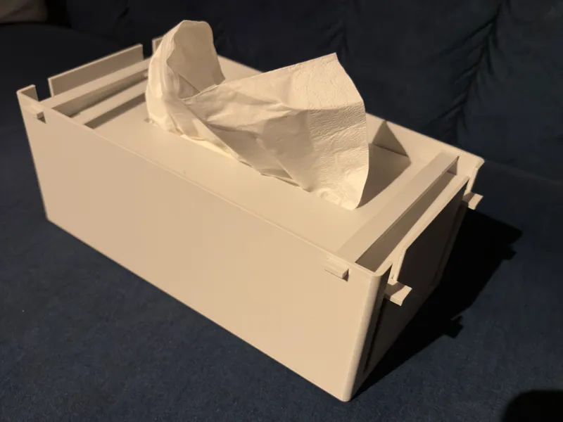 tissue box with lid