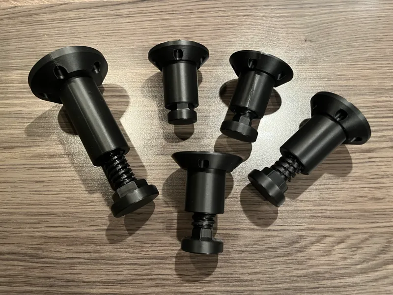 Parametric adjustable leg