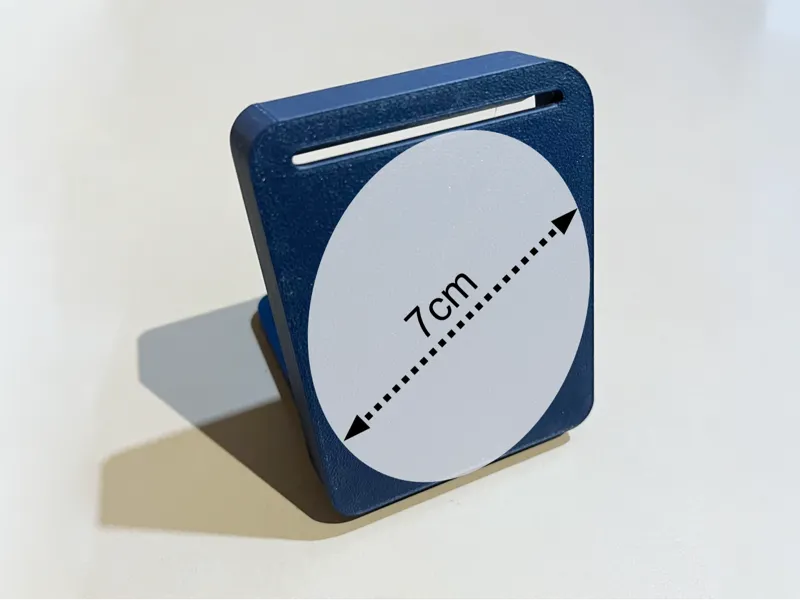 Minimalistic Medal Holder small (stand/wallhanger)