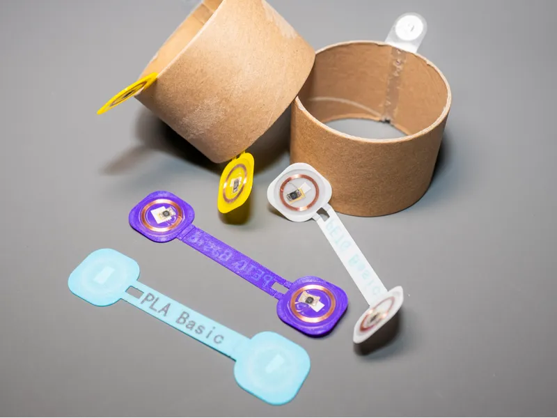 料盘 RFID 内置 夹子 支架 28mm