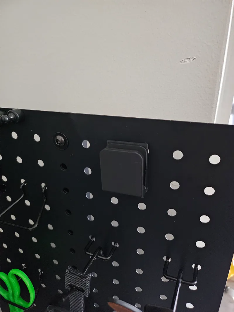 Backbone One v2 Pegboard Mount