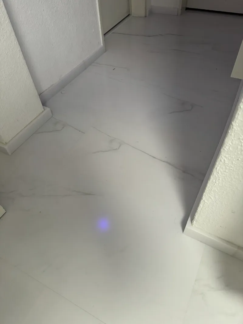 Sockelleiste für Laminat, Vinyl
