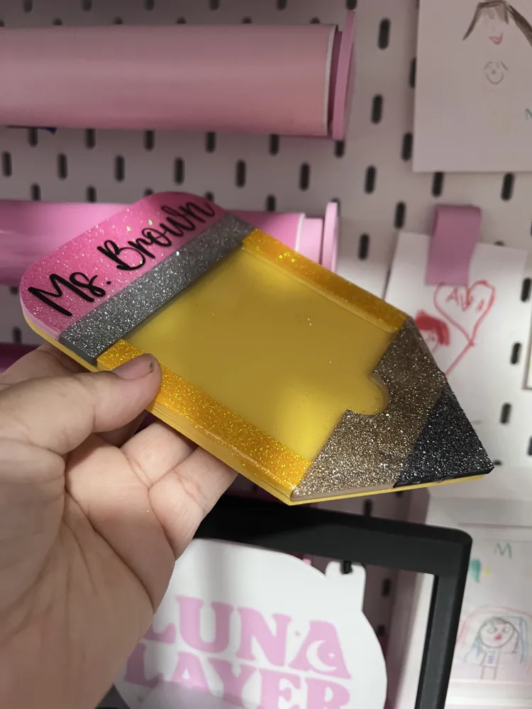 Pencil Sticky Note Holder - Free 3D Print Model - MakerWorld