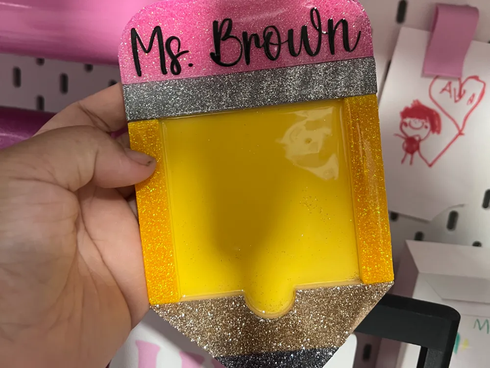 Pencil Sticky Note Holder - Free 3D Print Model - MakerWorld