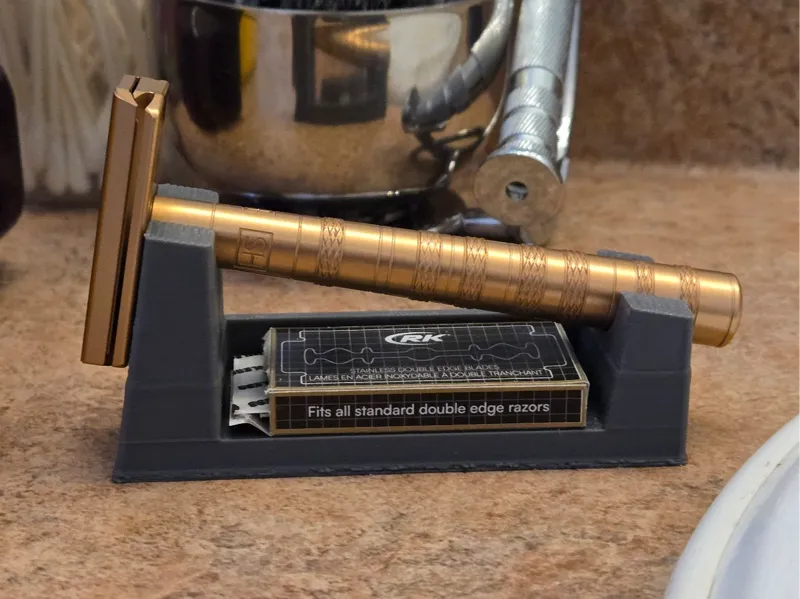 Henson Safety Razor Stand