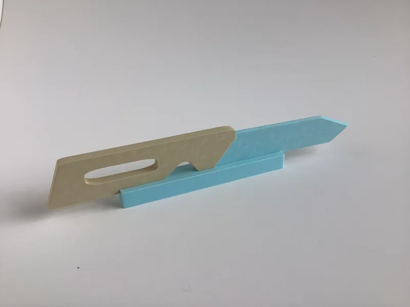 The Water's Edge Razor