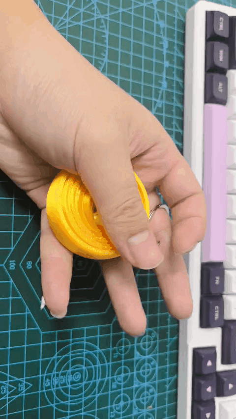 Miniatura 2 do modelo 3D 6层圆环解压小玩具杯垫六六大顺