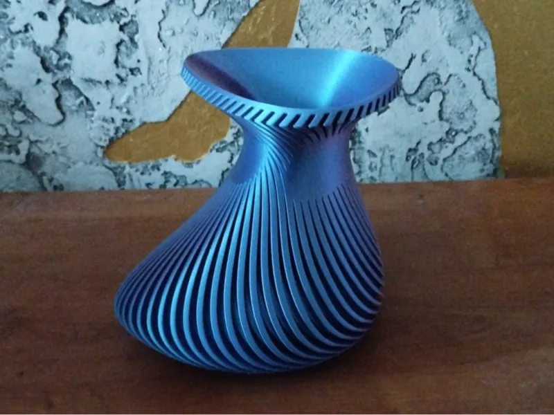 modern vase spiral- vaso moderno a spirale 