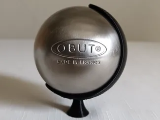 Support boule de pétanque Dia73 mm + cochonet