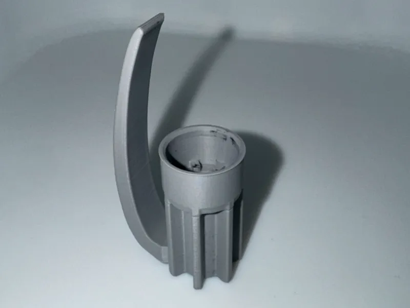 Edding 3000 lid with a clip