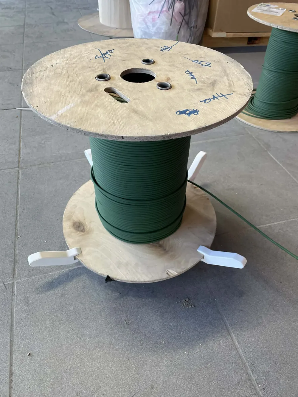 Cable Roll Model cable roll side - Free 3D Print Model - MakerWorld