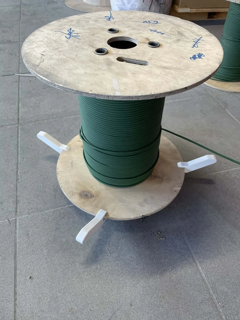 Cable Roll Model cable roll side - Free 3D Print Model - MakerWorld