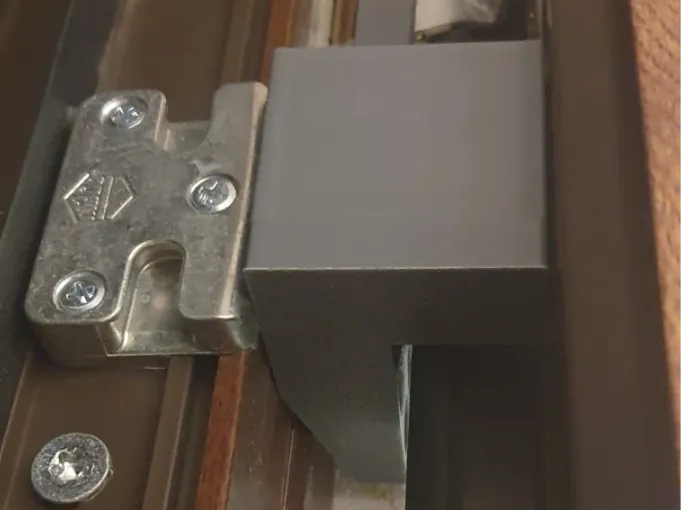 Ferma porta infissi DEFINITIVO