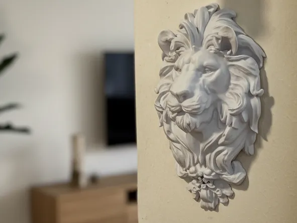Lion wall decoration